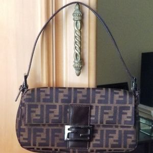 Fendi Authentic Shoulder Bag